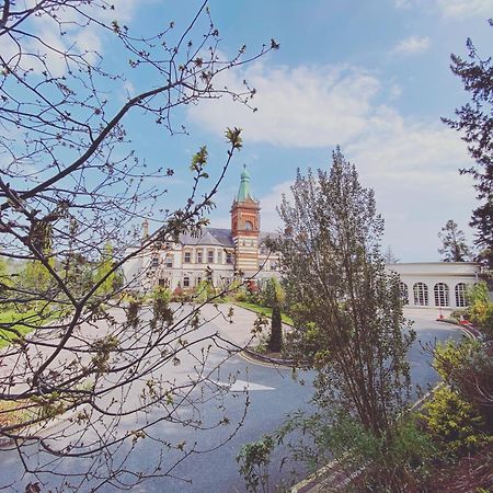 The Lucan Spa Hotel Exterior foto